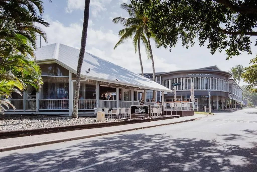 1 Bedroom Famous Beach-Front Dome At Trinity Beach, Sleeps 4